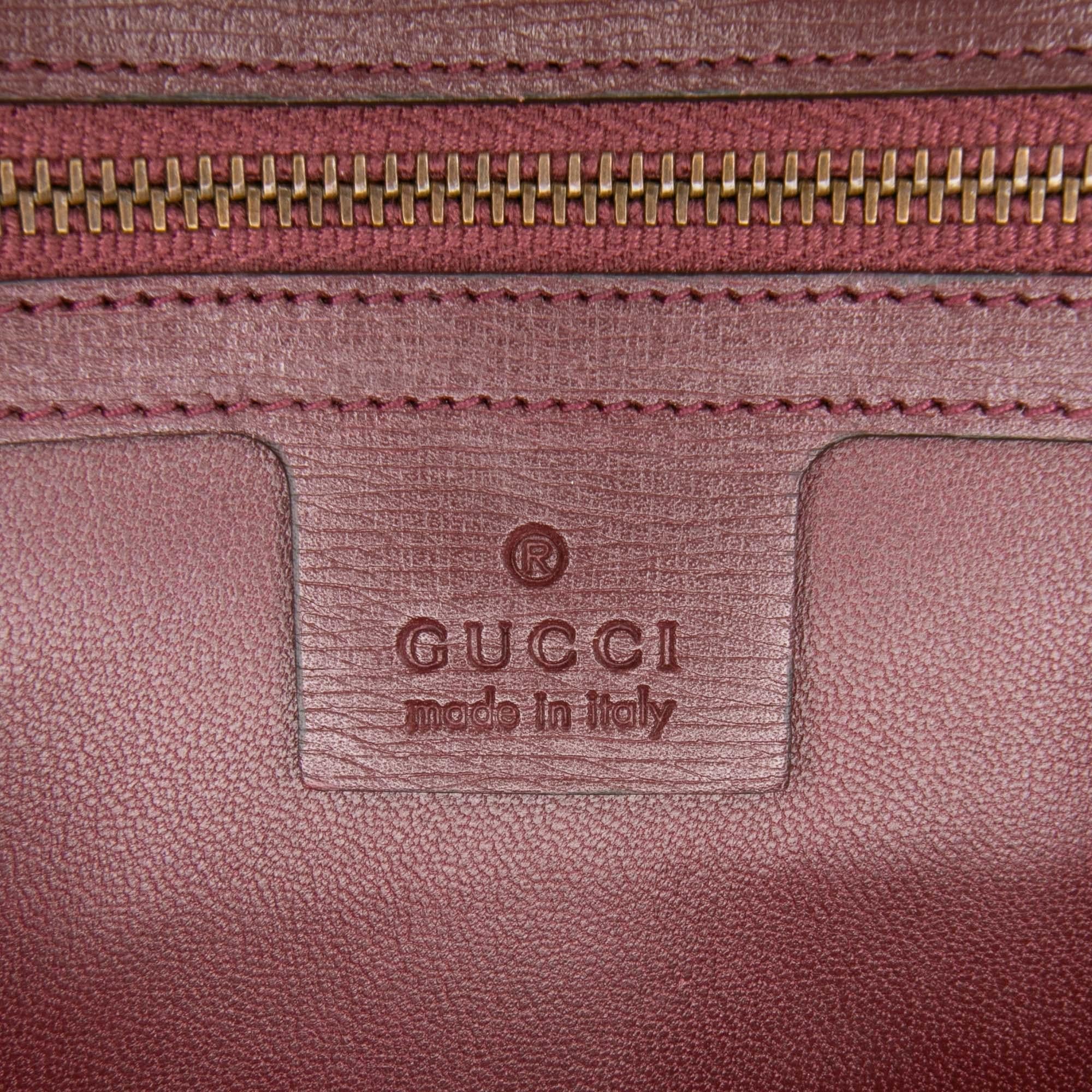 Gucci Leather Heartbeat Clutch