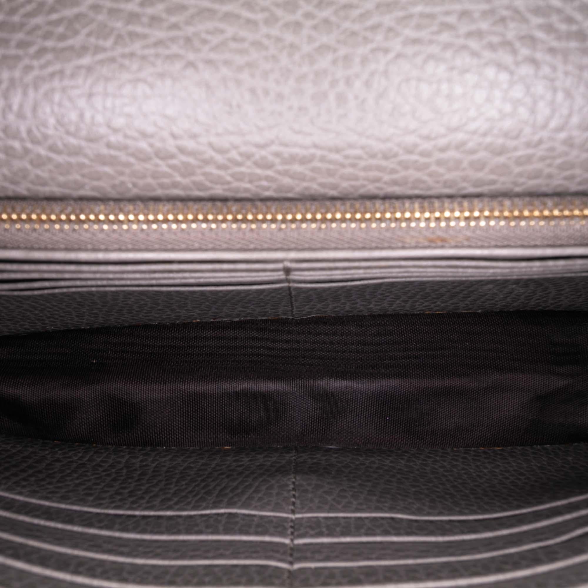 Gucci Leather Interlocking G Dollar Wallet on Chain