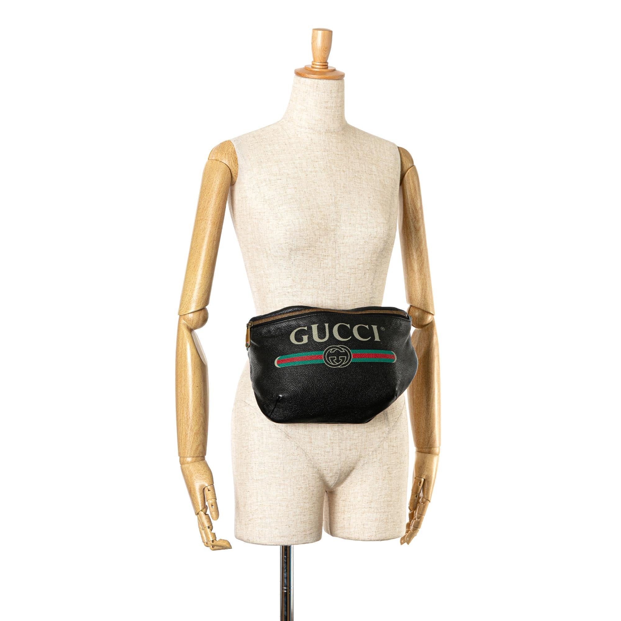 Gucci Leather Logo Belt Bag (SHG-b7wjHw)