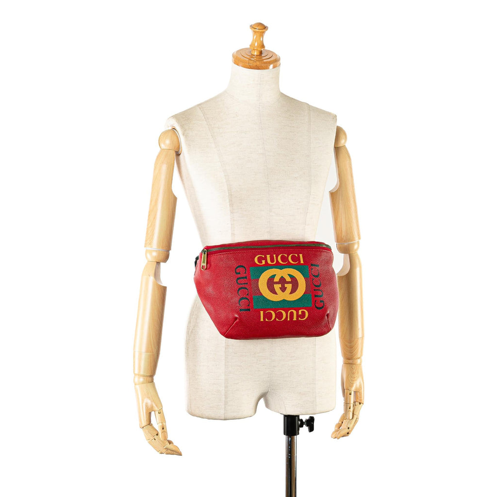 Gucci Leather Logo Belt Bag