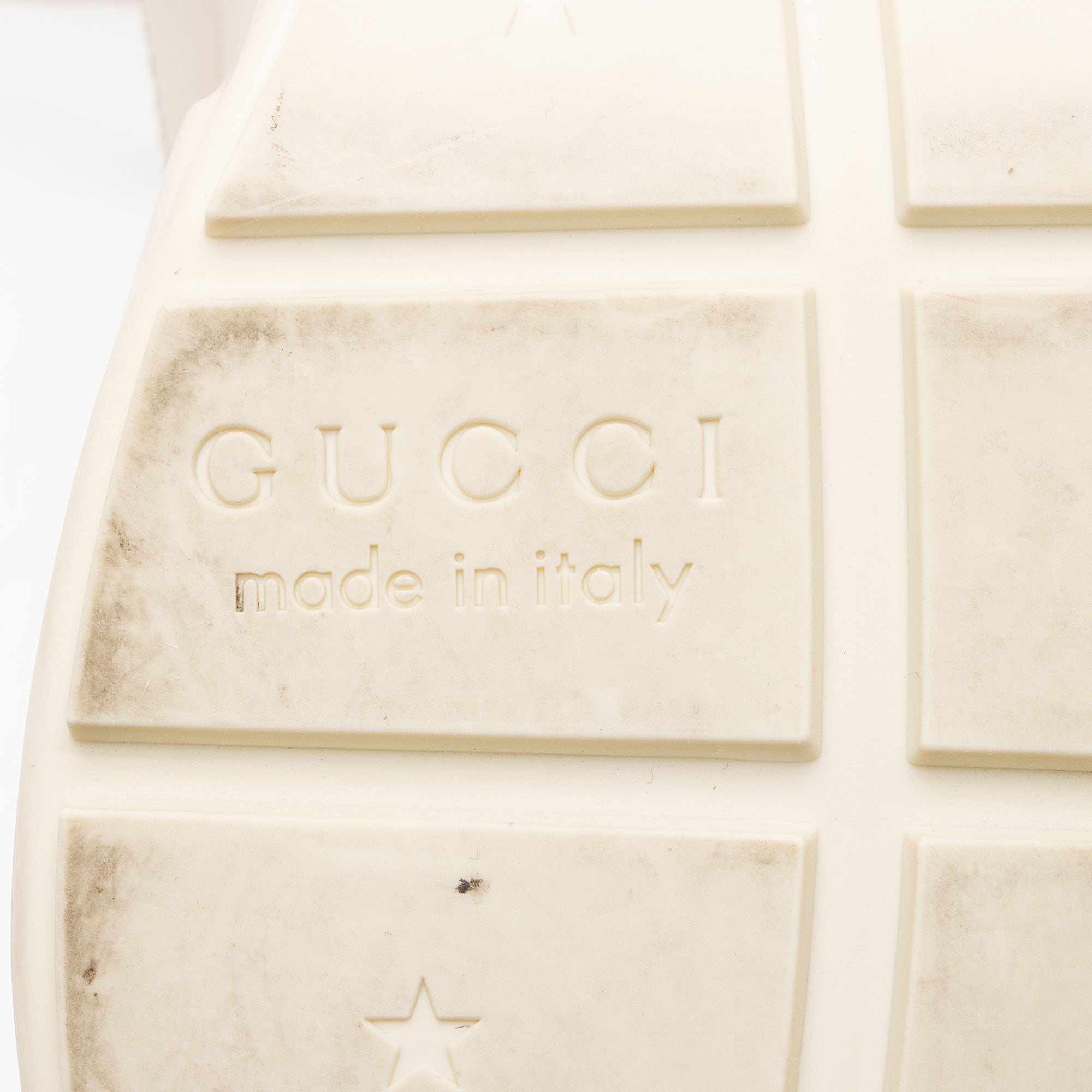 Gucci Leather Logo Rhyton Sneakers - Size 9.5 / 39.5
