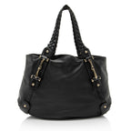 Gucci Leather Pelham Medium Shoulder Bag (SHF-JJlaoH)
