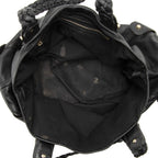 Gucci Leather Pelham Medium Shoulder Bag (SHF-JJlaoH)
