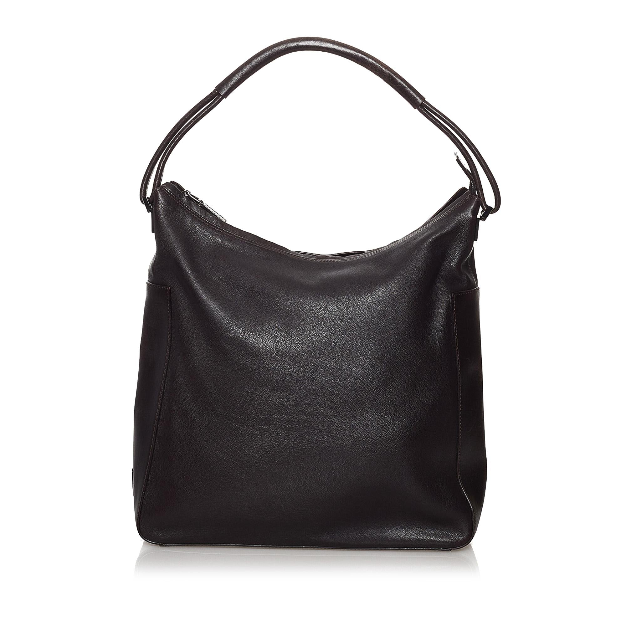 Gucci Leather Shoulder Bag (SHG-29853)