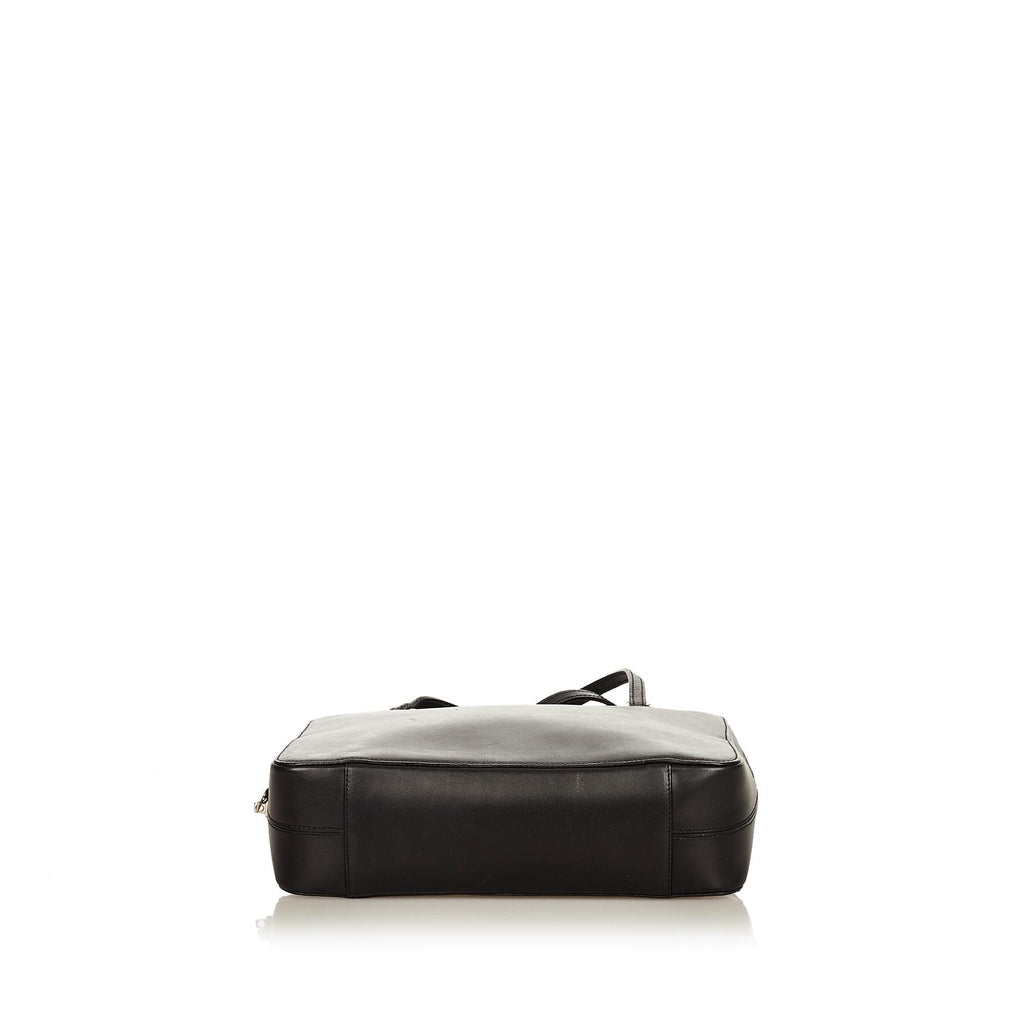 Gucci Leather Shoulder Bag (SHG-36160)