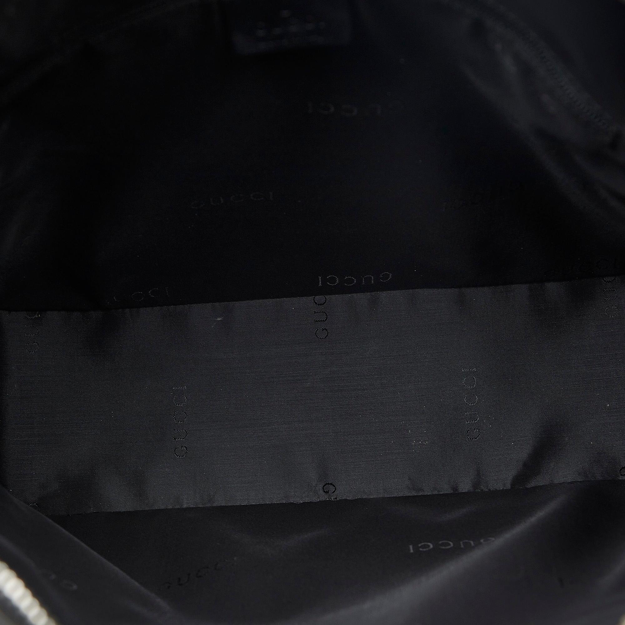Gucci Leather Shoulder Bag (SHG-aiPihI)