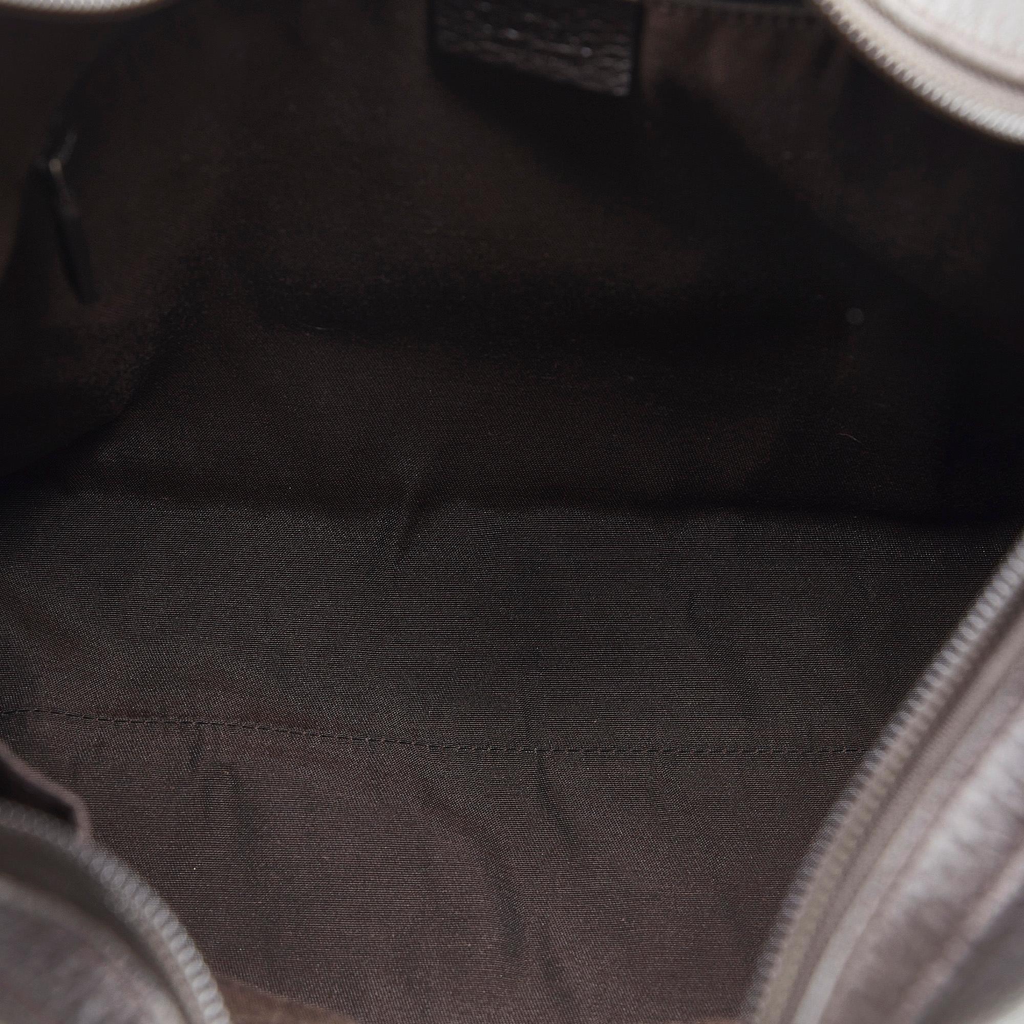 Gucci Leather Shoulder Bag (SHG-DPPcZN)