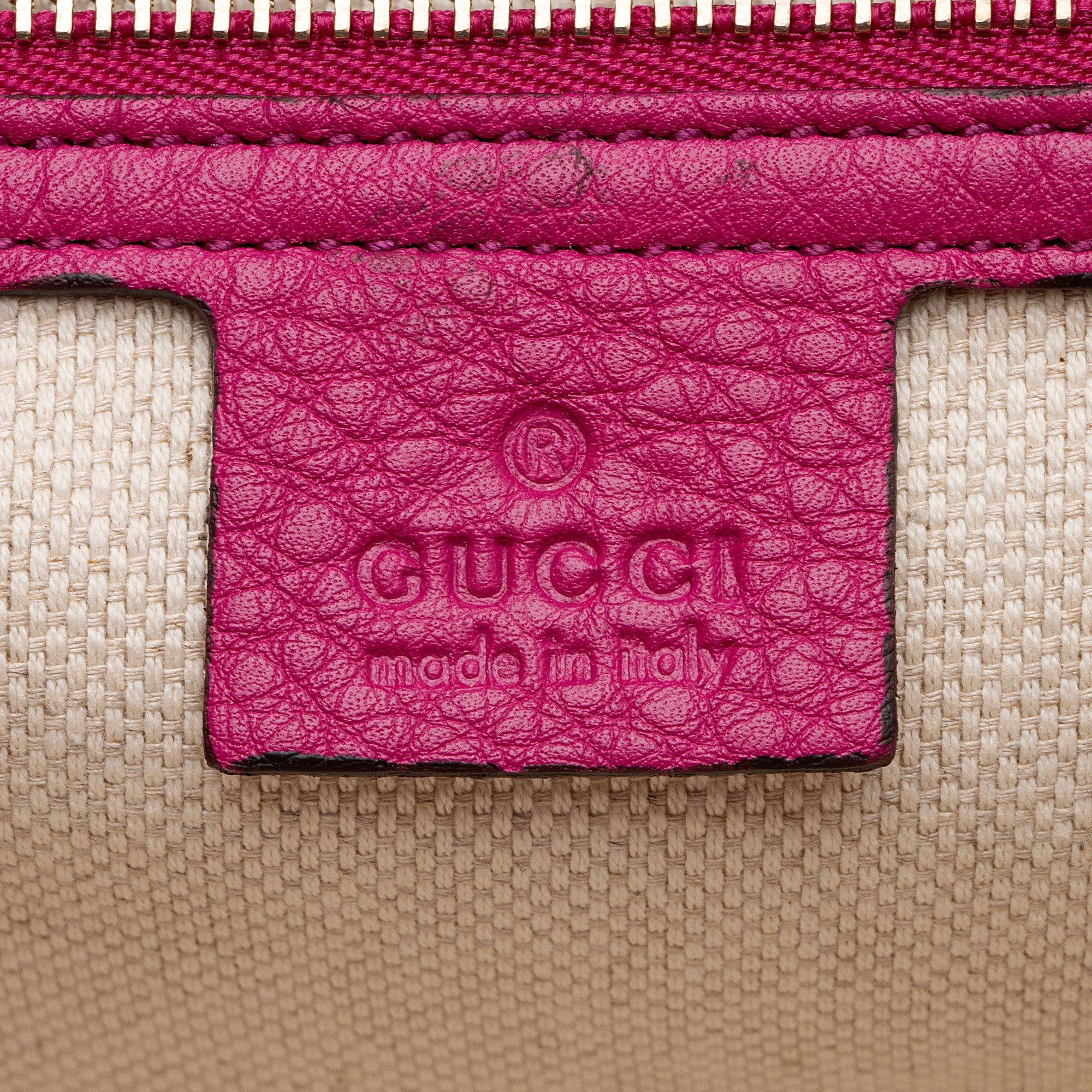 Gucci Leather Soho Clutch (SHF-WphwoI)
