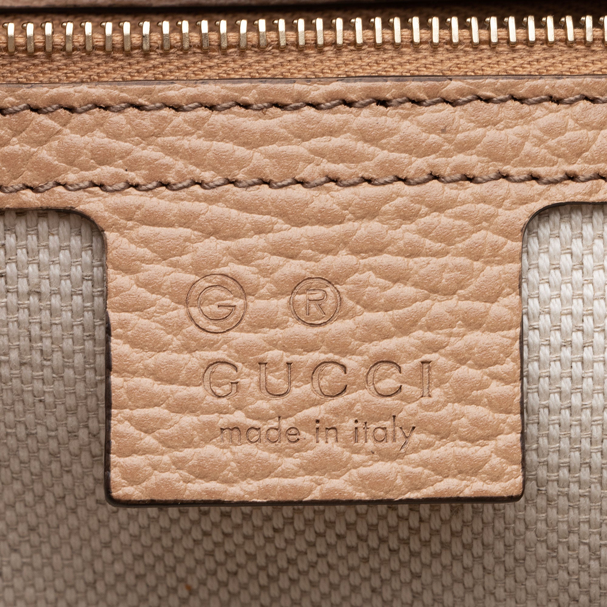 Gucci Leather Soho Medium Top Handle Satchel (SHF-auIjxm)