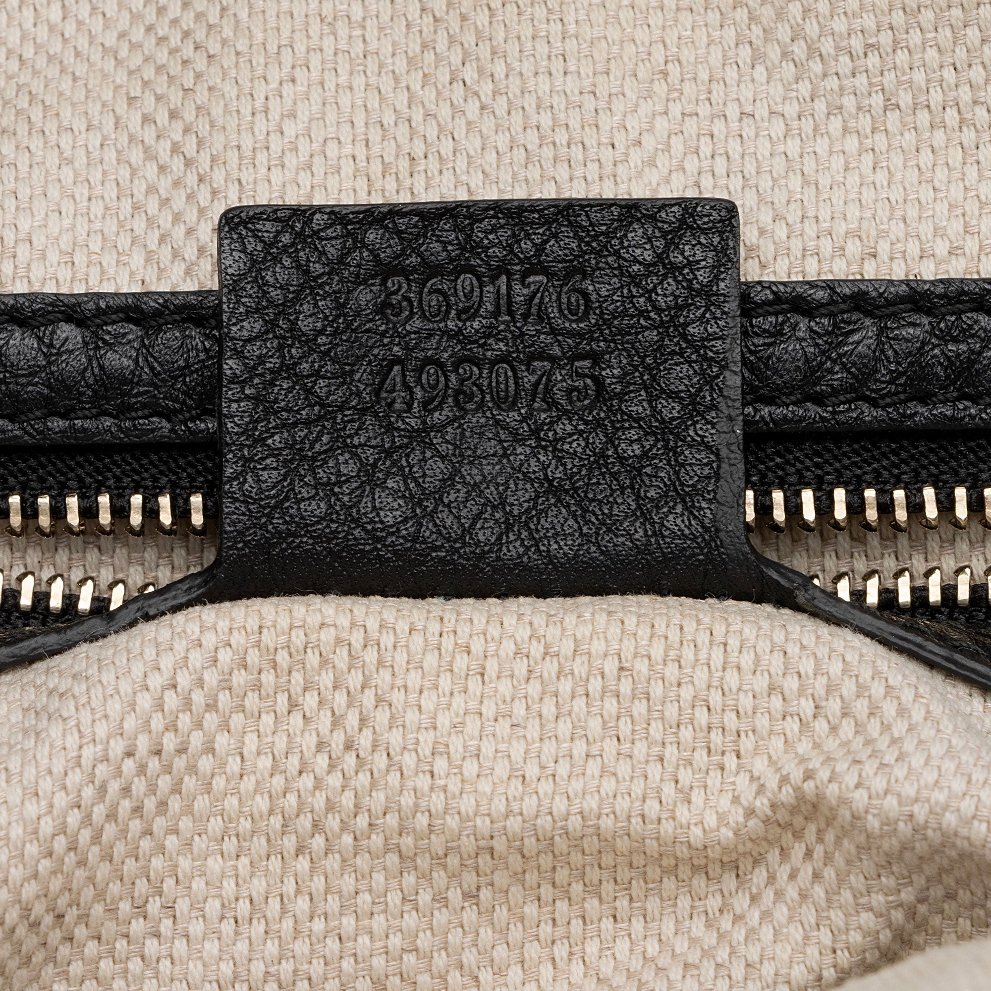 Gucci Leather Soho Top Handle (SHF-LCyvXT)