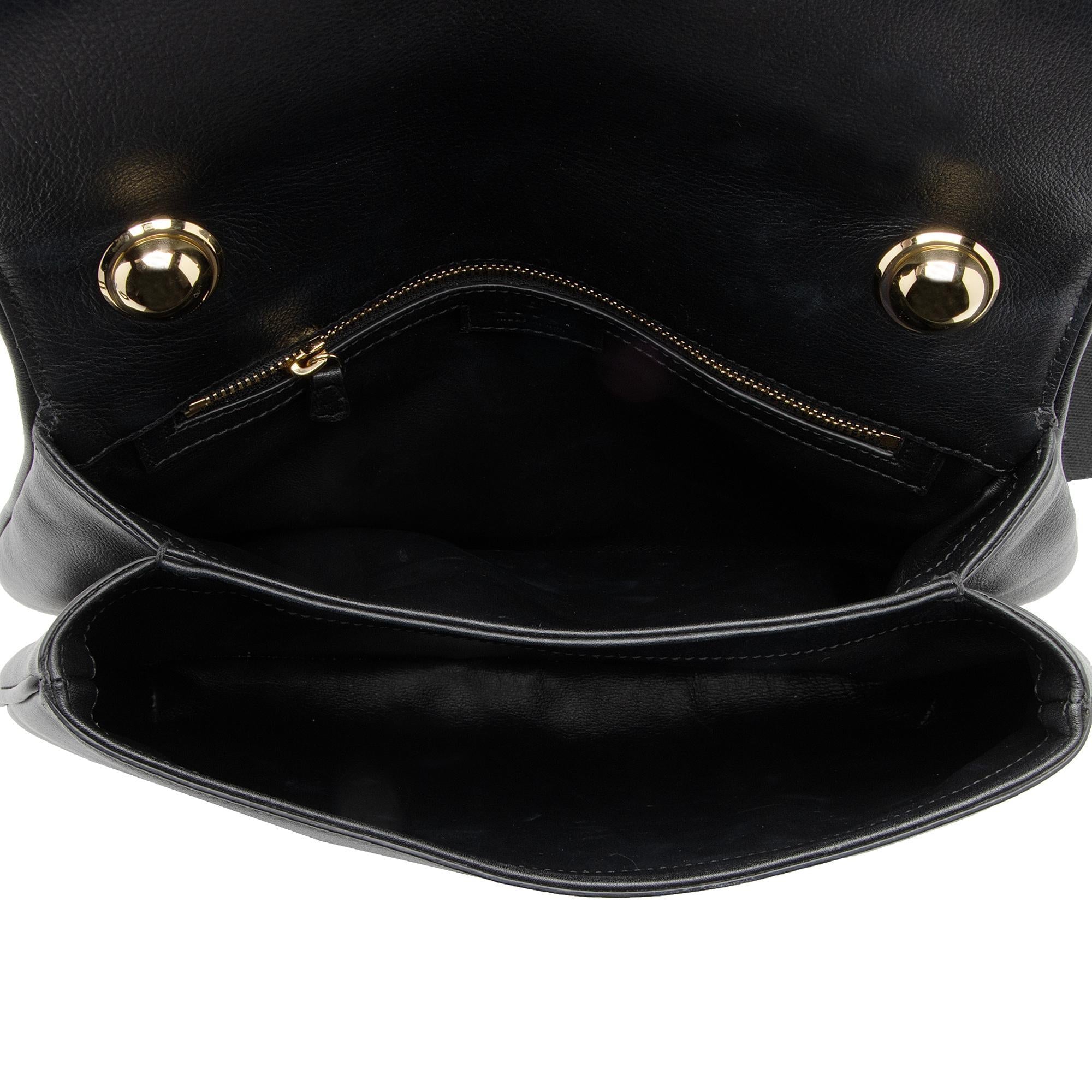 Gucci Leather Studded Blondie Top Handle Medium Shoulder Bag (SHF-R9Ze9C)