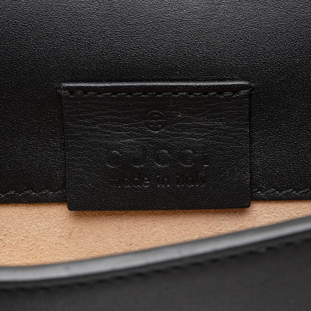 Gucci Leather Sylvie Super Mini Bag (SHF-pKo8lR)