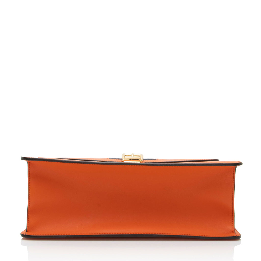 Gucci Leather Sylvie Medium Top Handle (SHF-PUOoAN)