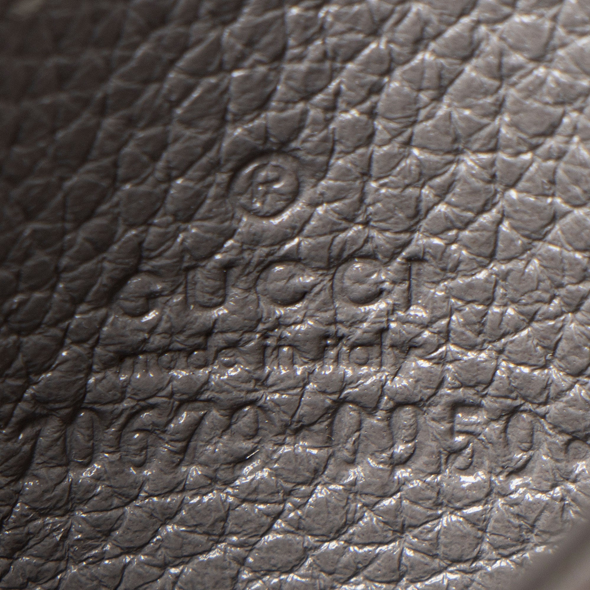 Gucci Leather Zumi Card Case