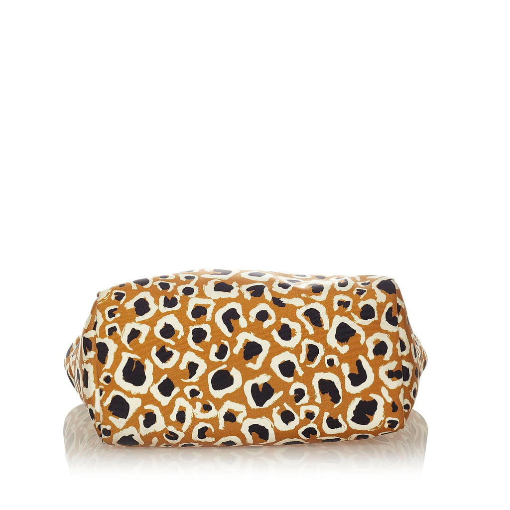Gucci Leopard Printed Nylon Tote Bag (SHG-37366)
