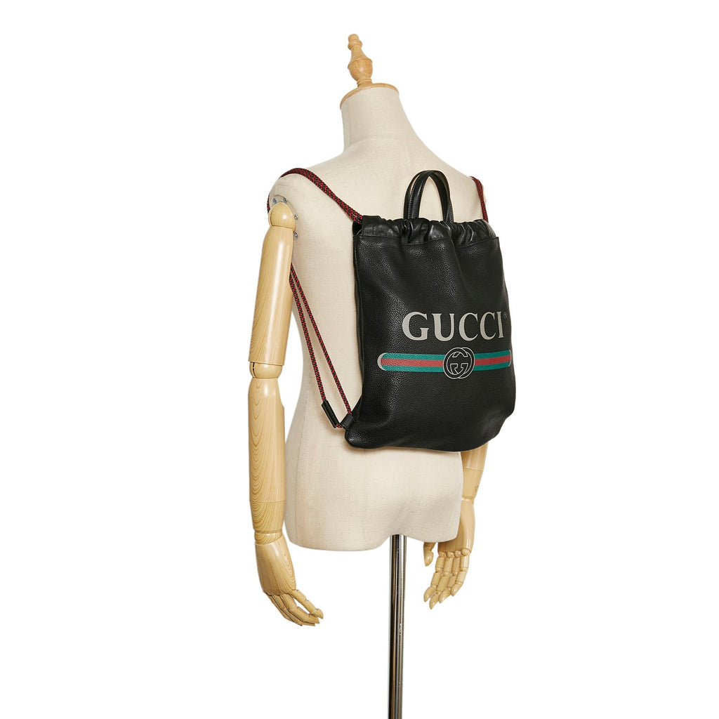Gucci Logo Drawstring Leather Backpack (SHG-f1YPPC)