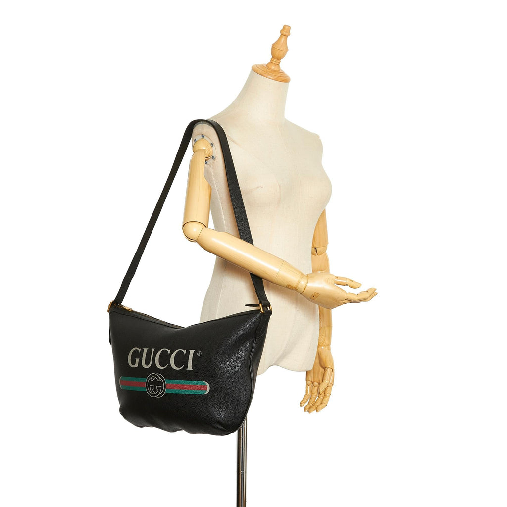 Gucci Logo Half Moon Hobo (SHG-FIF1Za)