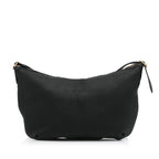 Gucci Logo Half Moon Hobo (SHG-yiN9Q7)