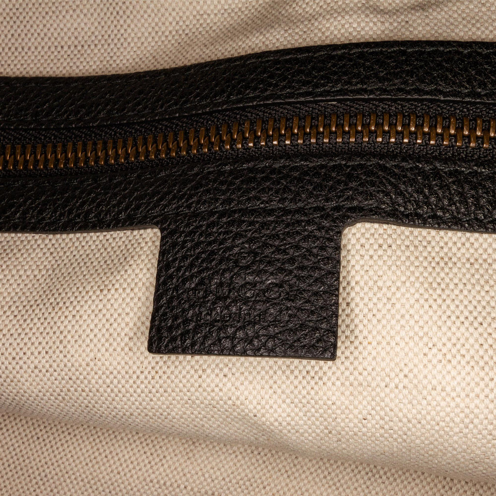 Gucci Logo Half Moon Hobo (SHG-yiN9Q7)