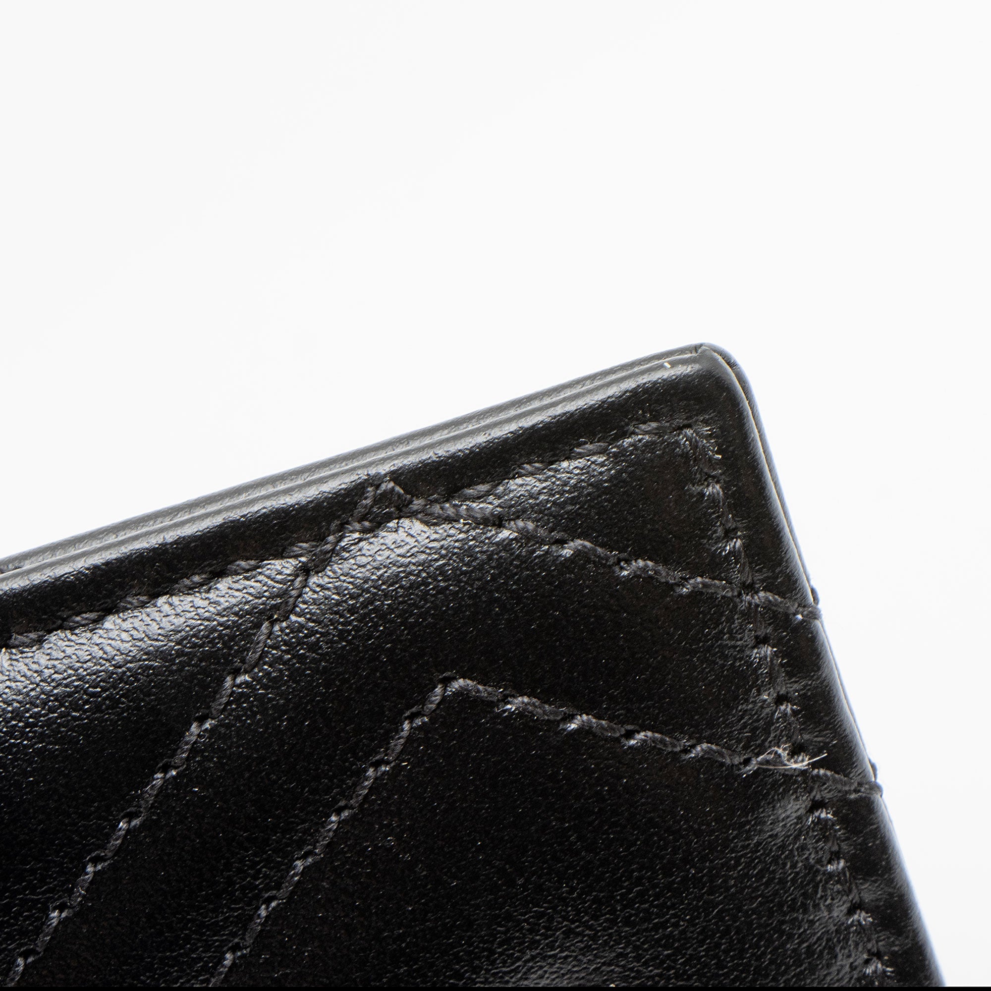 Gucci Matelasse Leather GG Marmont Card Case