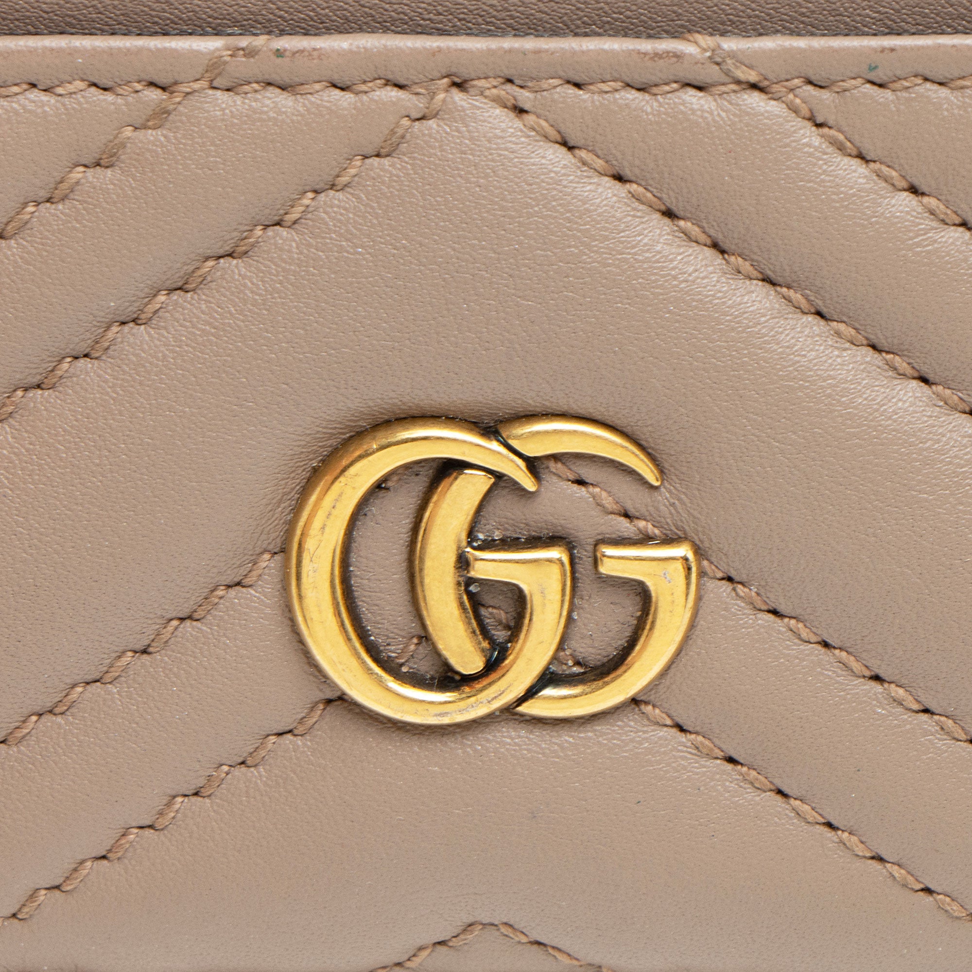 Gucci Matelasse Leather GG Marmont Card Case