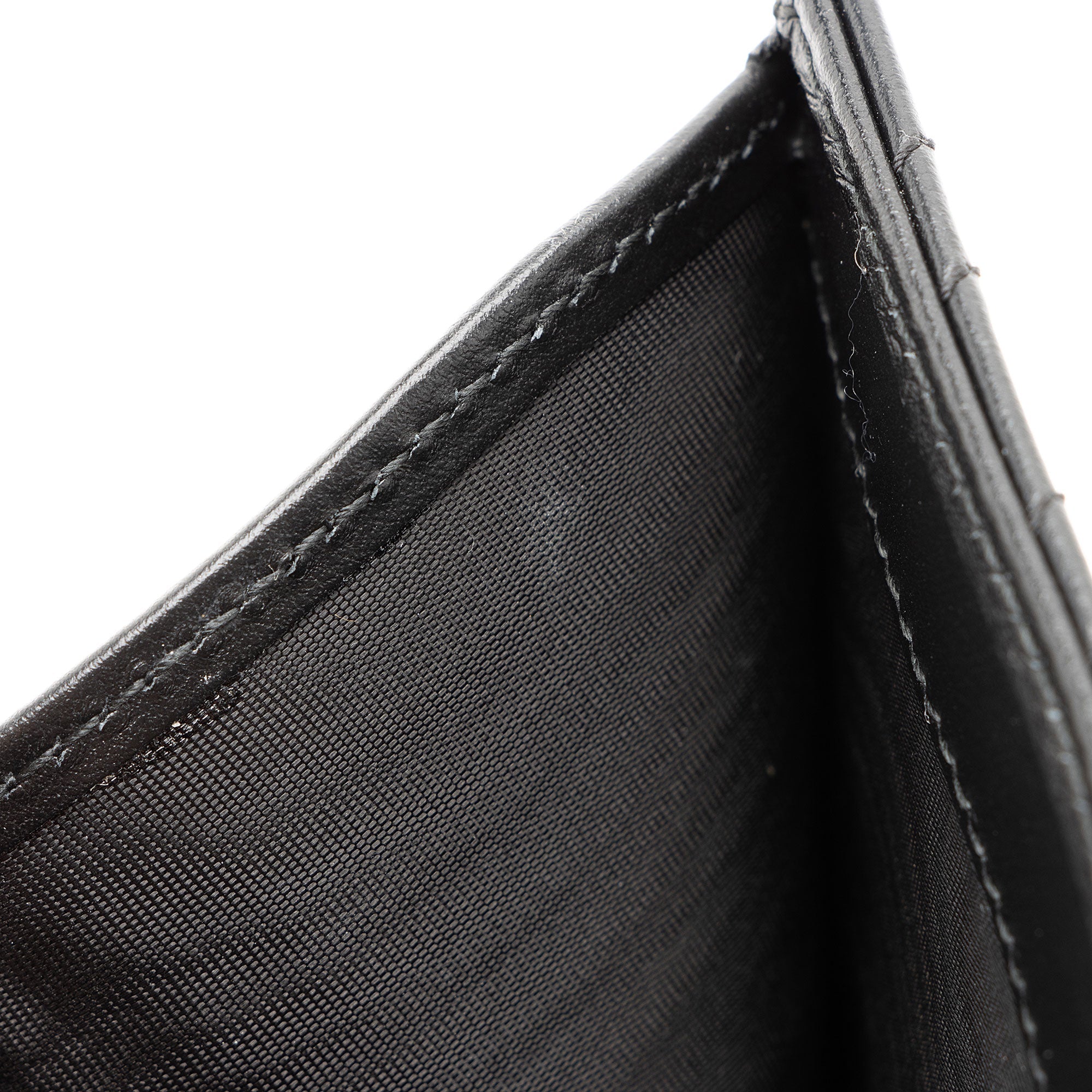 Gucci Matelasse Leather GG Marmont Compact Wallet