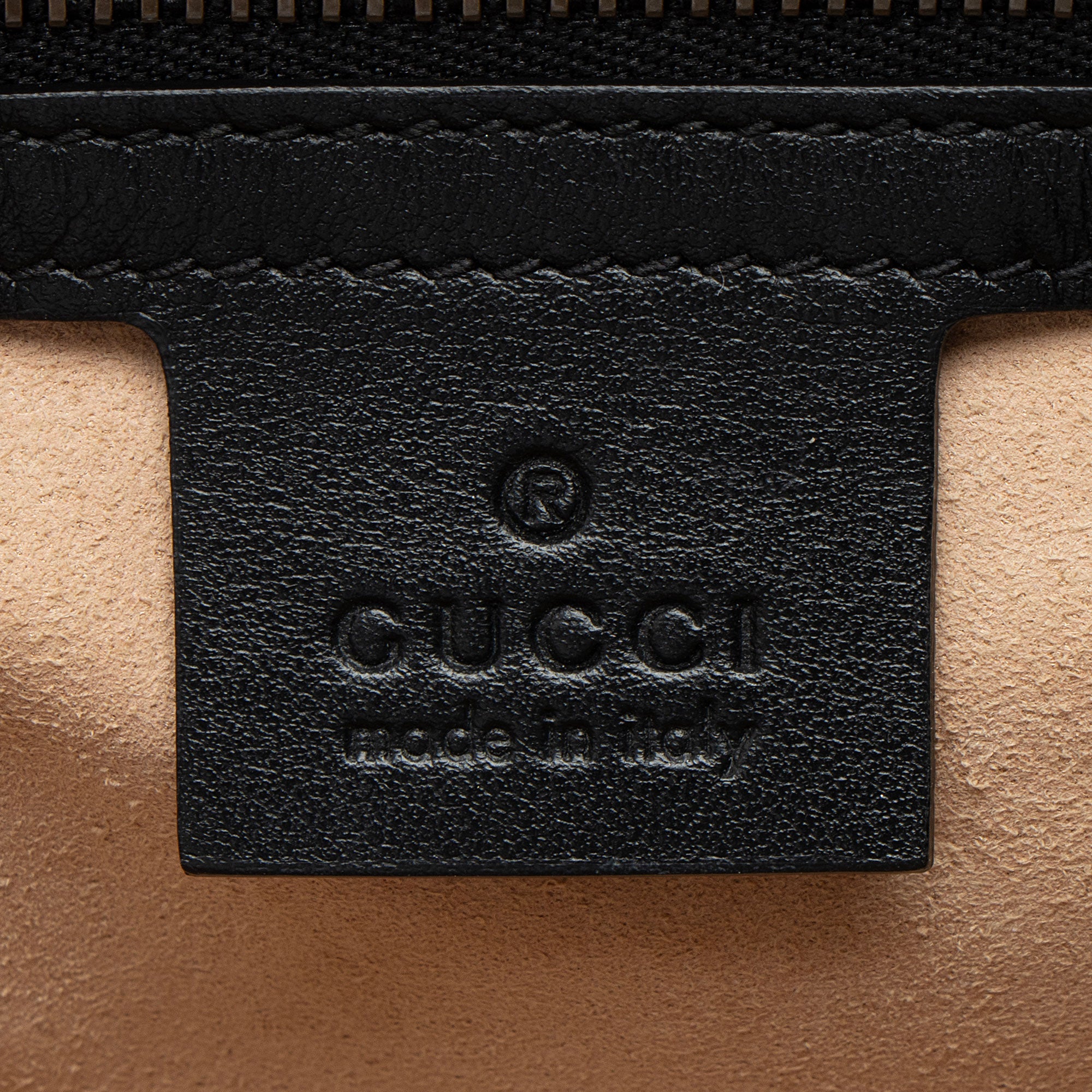 Gucci Matelasse Leather GG Marmont Medium Flap Bag