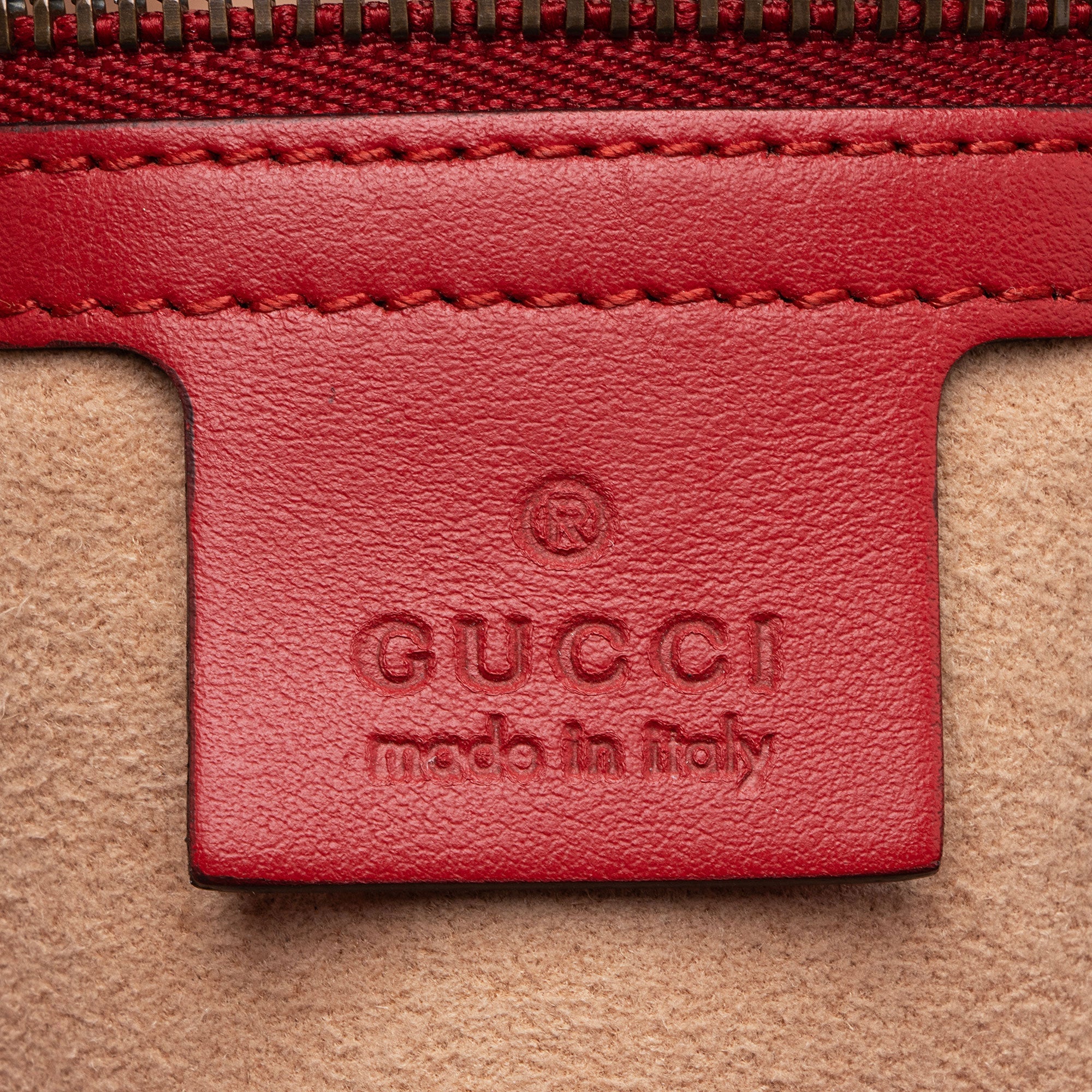 Gucci Matelasse Leather GG Marmont Medium Flap Bag