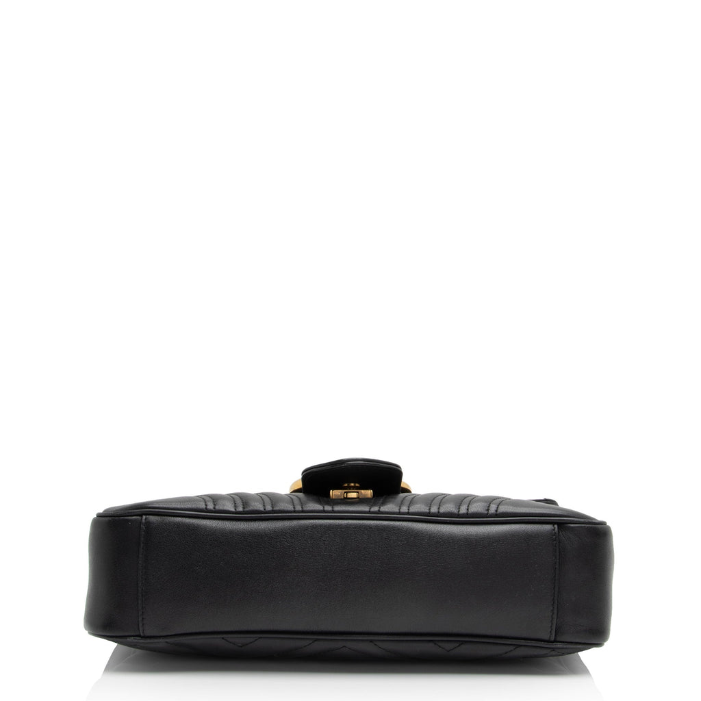 Gucci Matelasse Leather GG Marmont Medium Flap Shoulder Bag (SHF-VhM2jC)