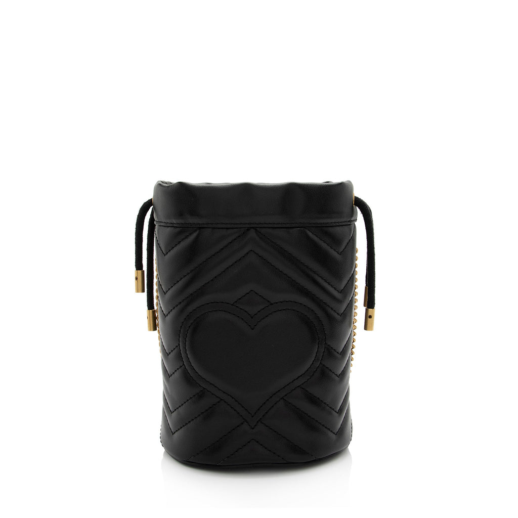 Gucci Matelasse Leather GG Marmont Mini Bucket Bag (SHF-04p5jT)