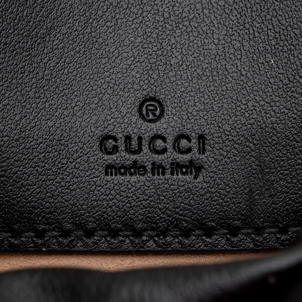 Gucci Matelasse Leather GG Marmont Mini Bucket Bag (SHF-IV6bhP)
