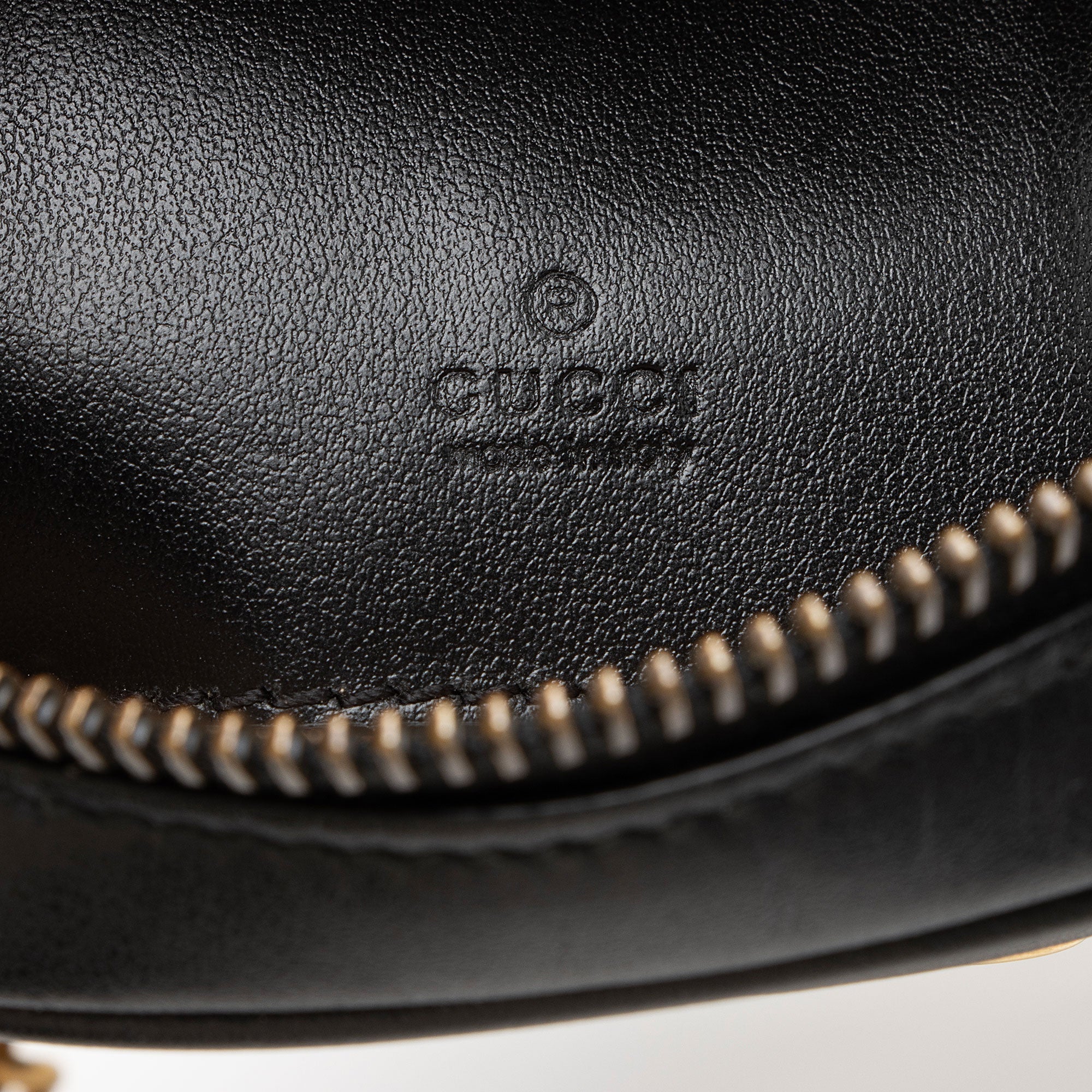 Gucci Matelasse Leather GG Marmont Mini Crossbody Bag (SHF-aWCKyT)