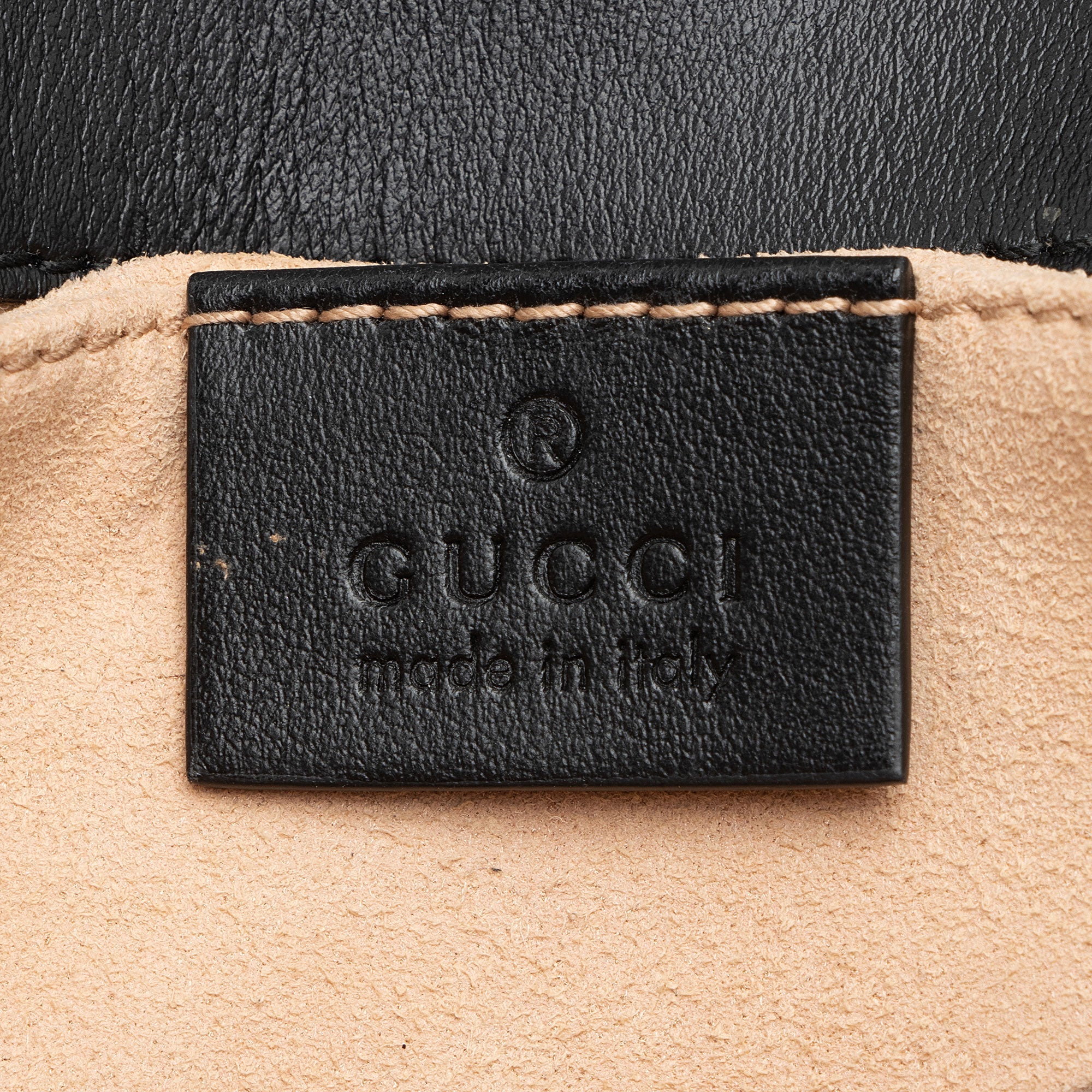 Gucci Matelasse Leather GG Marmont Mini Flap Bag (SHF-Aicihy)