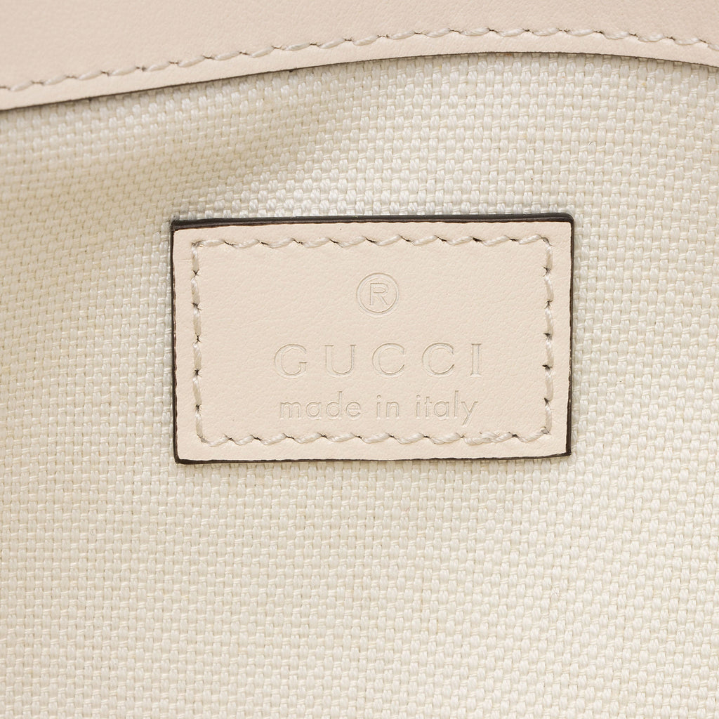 Gucci Matelasse Leather GG Marmont Monochrome Small Flap Shoulder Bag (SHF-KTzQNK)