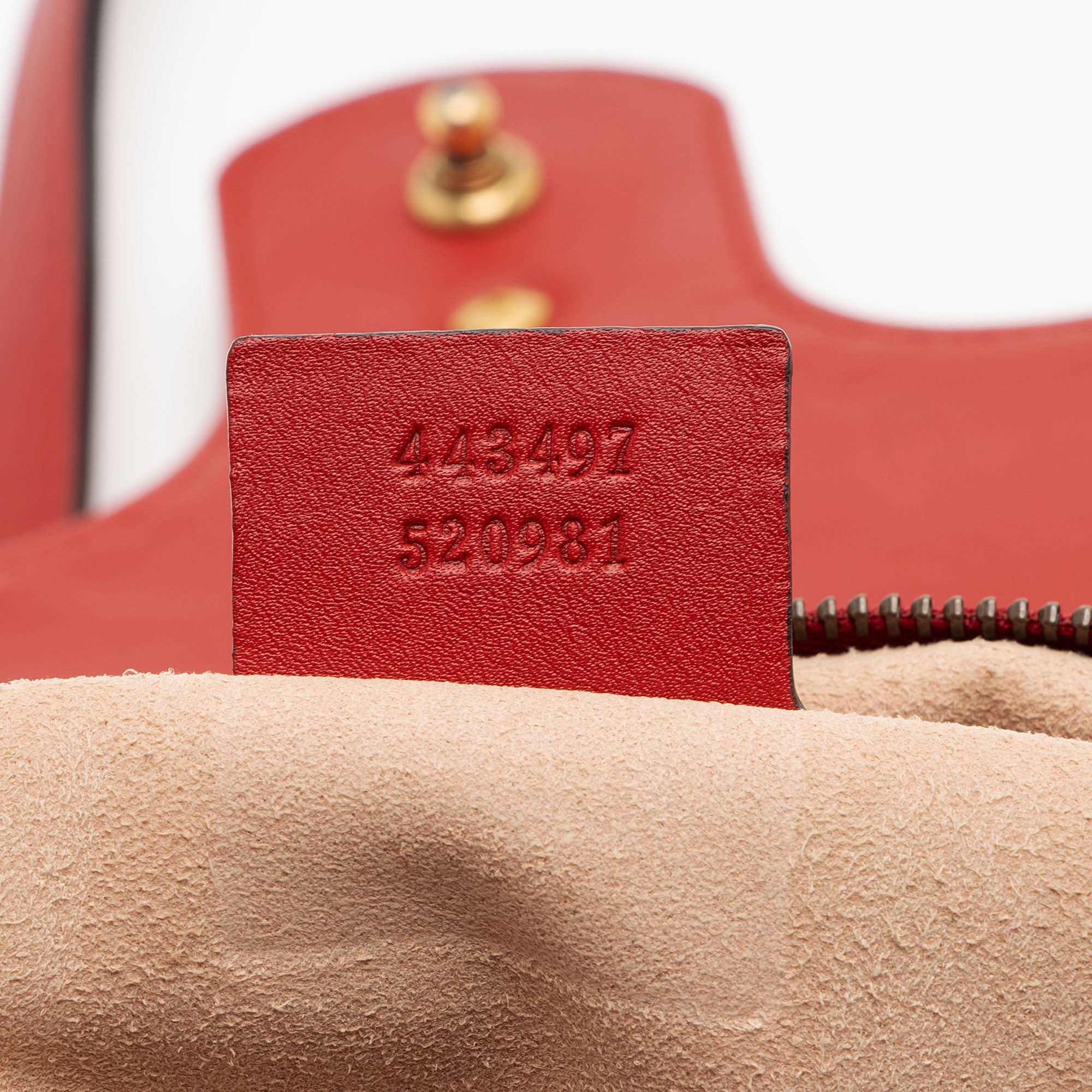 Gucci Matelasse Leather GG Marmont Medium Flap Bag