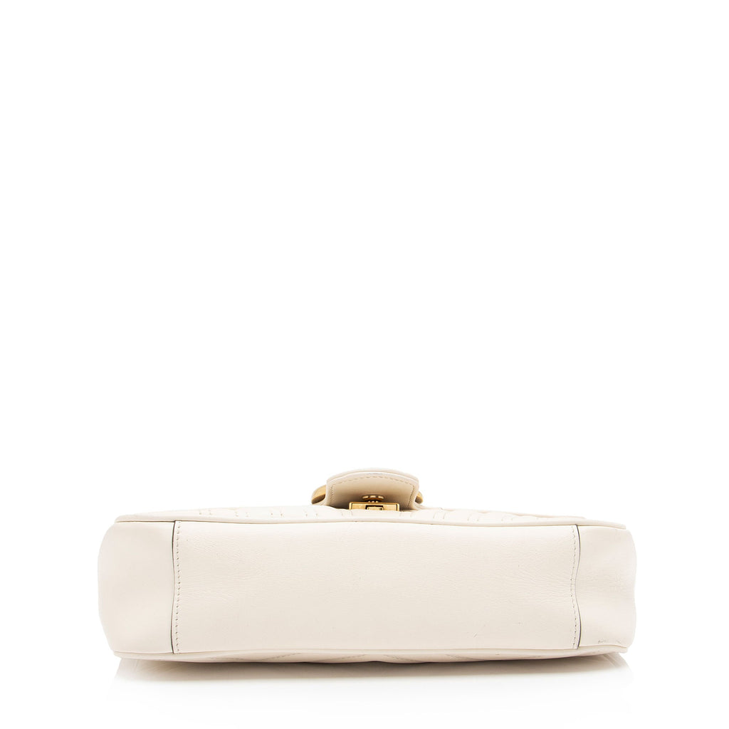 Gucci Matelasse Leather GG Marmont Small Flap Shoulder Bag (SHF-gduwv8)