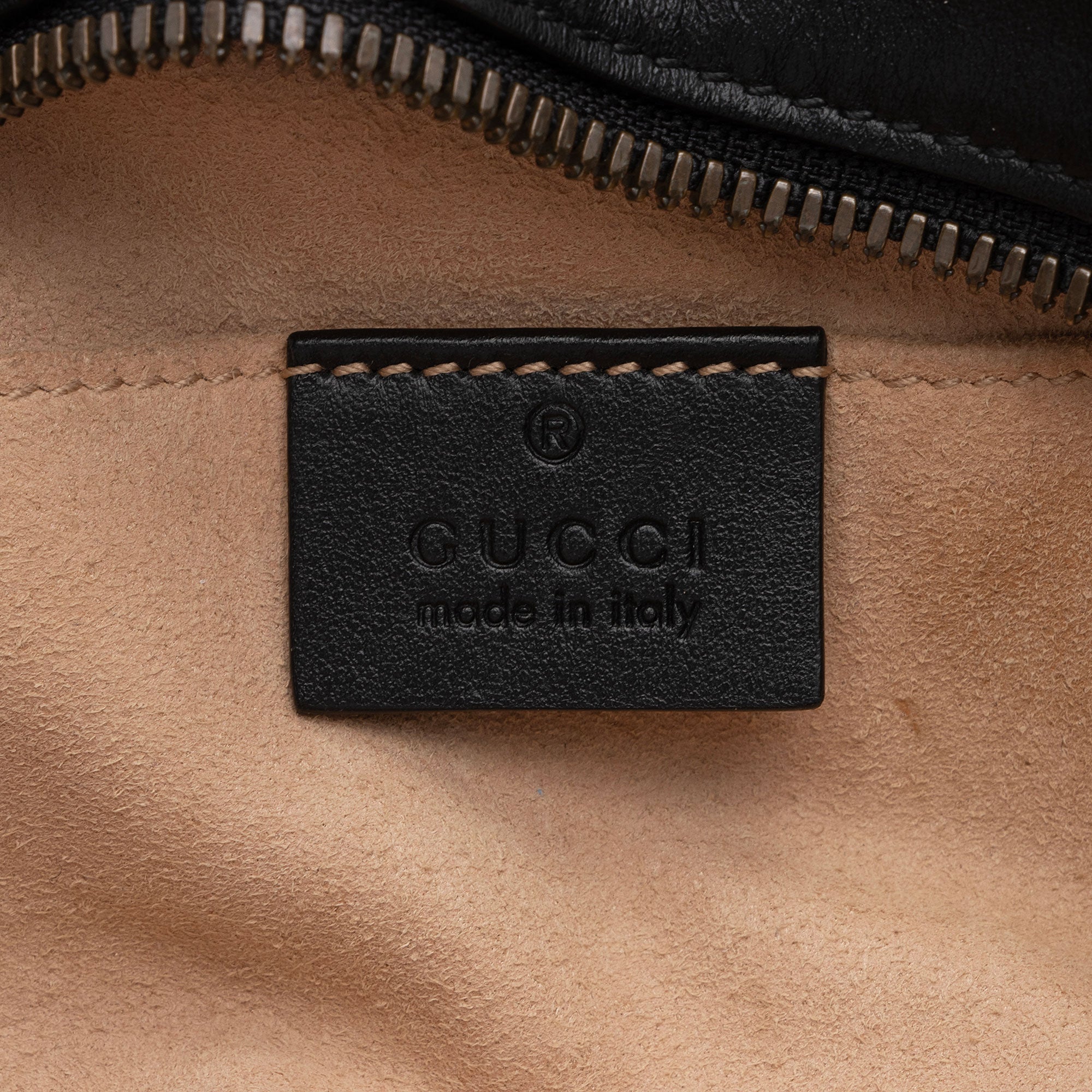 Gucci Matelasse Leather GG Marmont Small Shoulder Bag (SHF-no6urc)