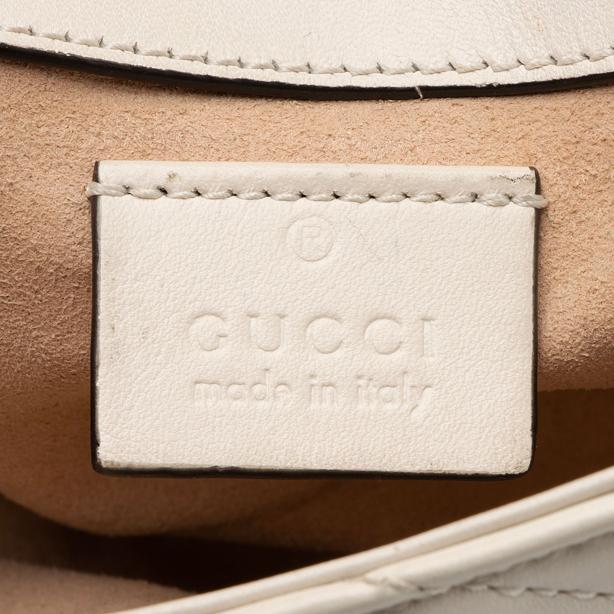 Gucci Matelasse Leather GG Marmont Super Mini Flap Bag (SHF-beHFsH)