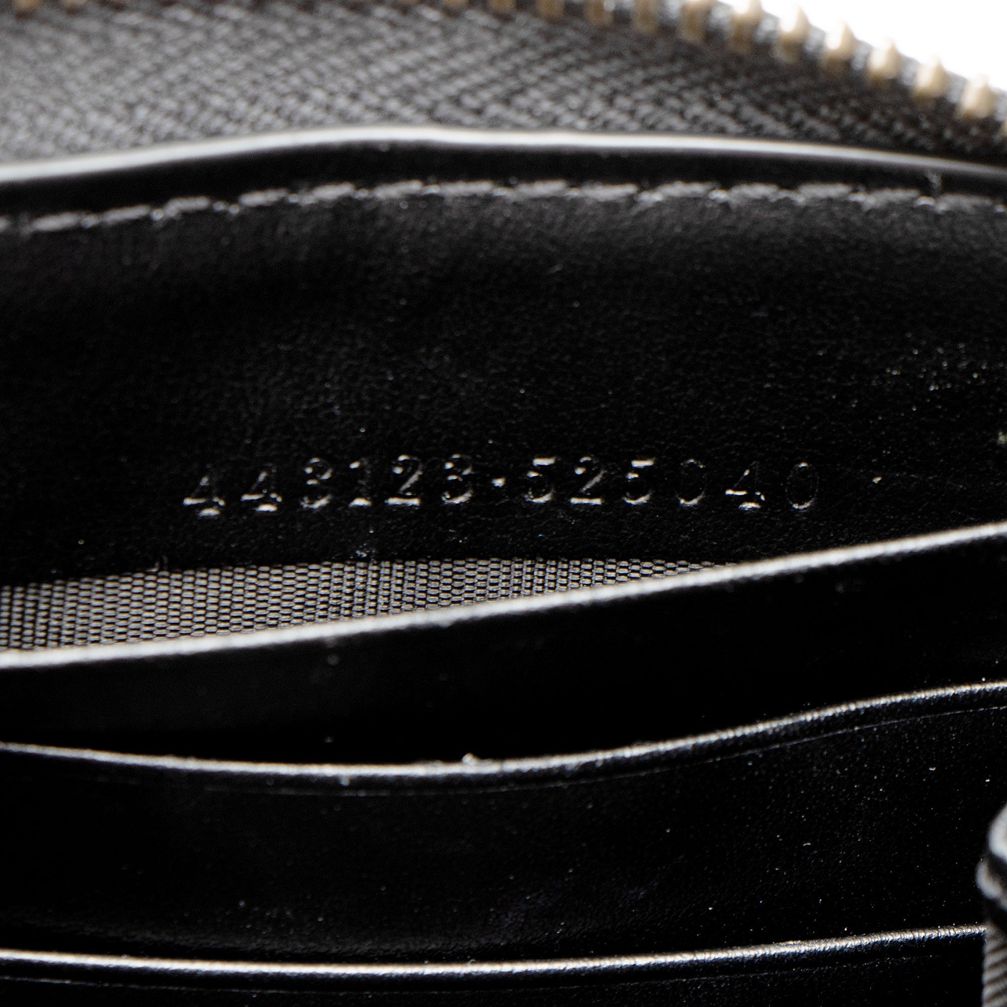Gucci Matelasse Leather GG Marmont Zip Wallet