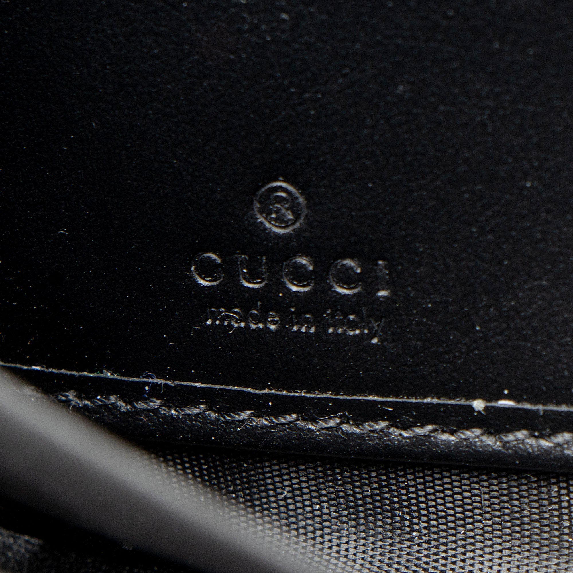 Gucci Matelasse Leather GG Marmont Zip Wallet