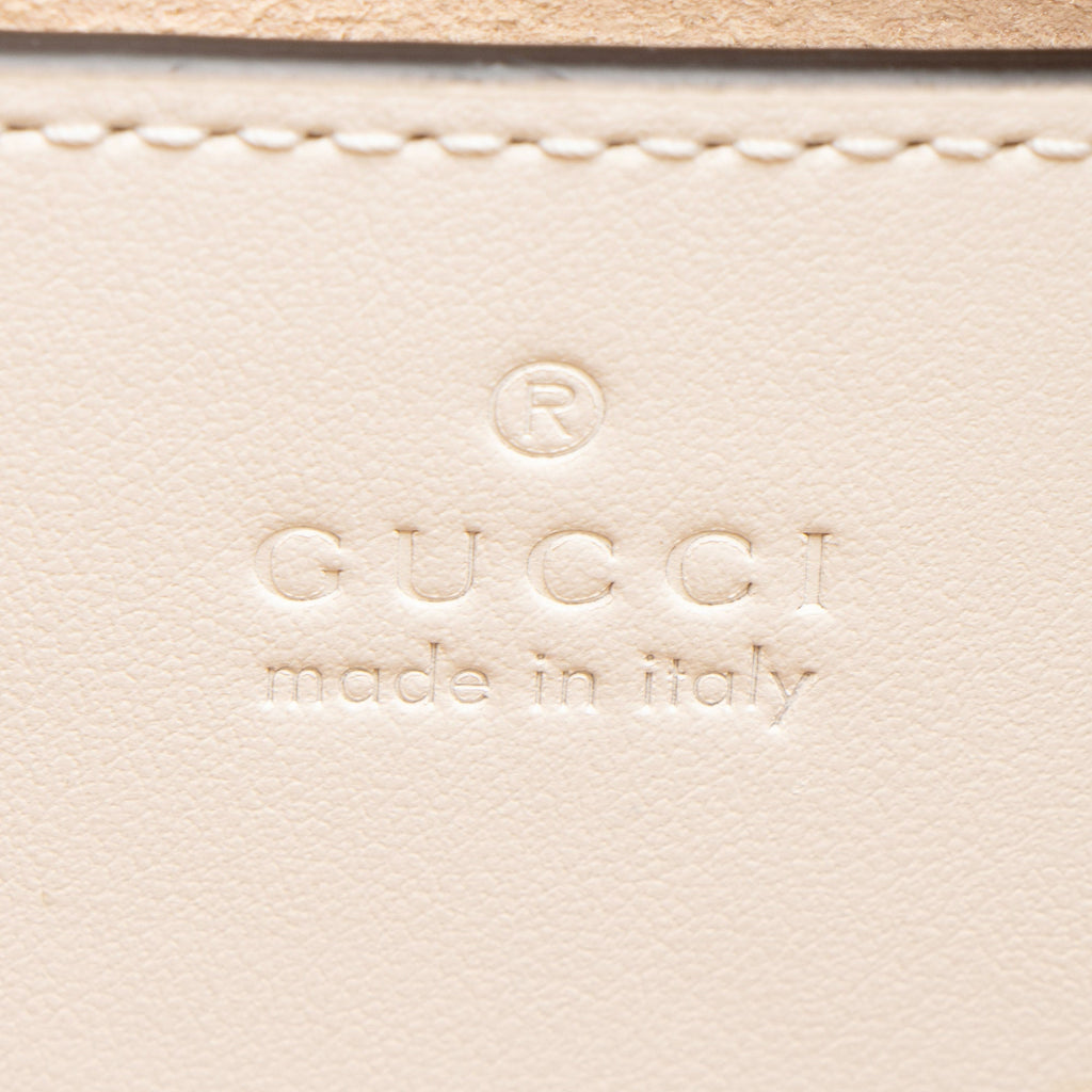 Gucci Matelasse Leather Interlocking G Heart Mini Shoulder Bag (SHF-iaso5p)