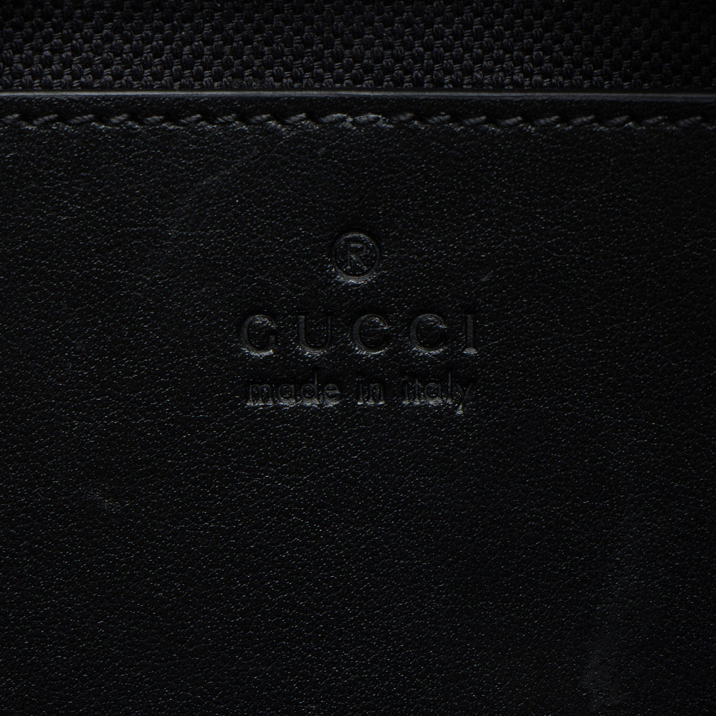 Gucci Matelasse Leather Monochrome GG Marmont Small Camera Bag