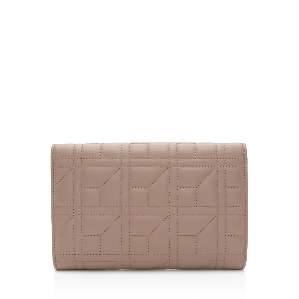 Gucci Matelasse Leather Pearl GG Marmont Flap Mini Wallet Bag (SHF-XrFkq1)
