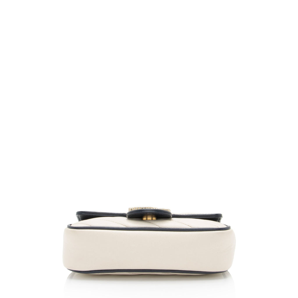Gucci Matelasse Leather Torchon GG Marmont Super Mini Flap Bag (SHF-bXZV03)