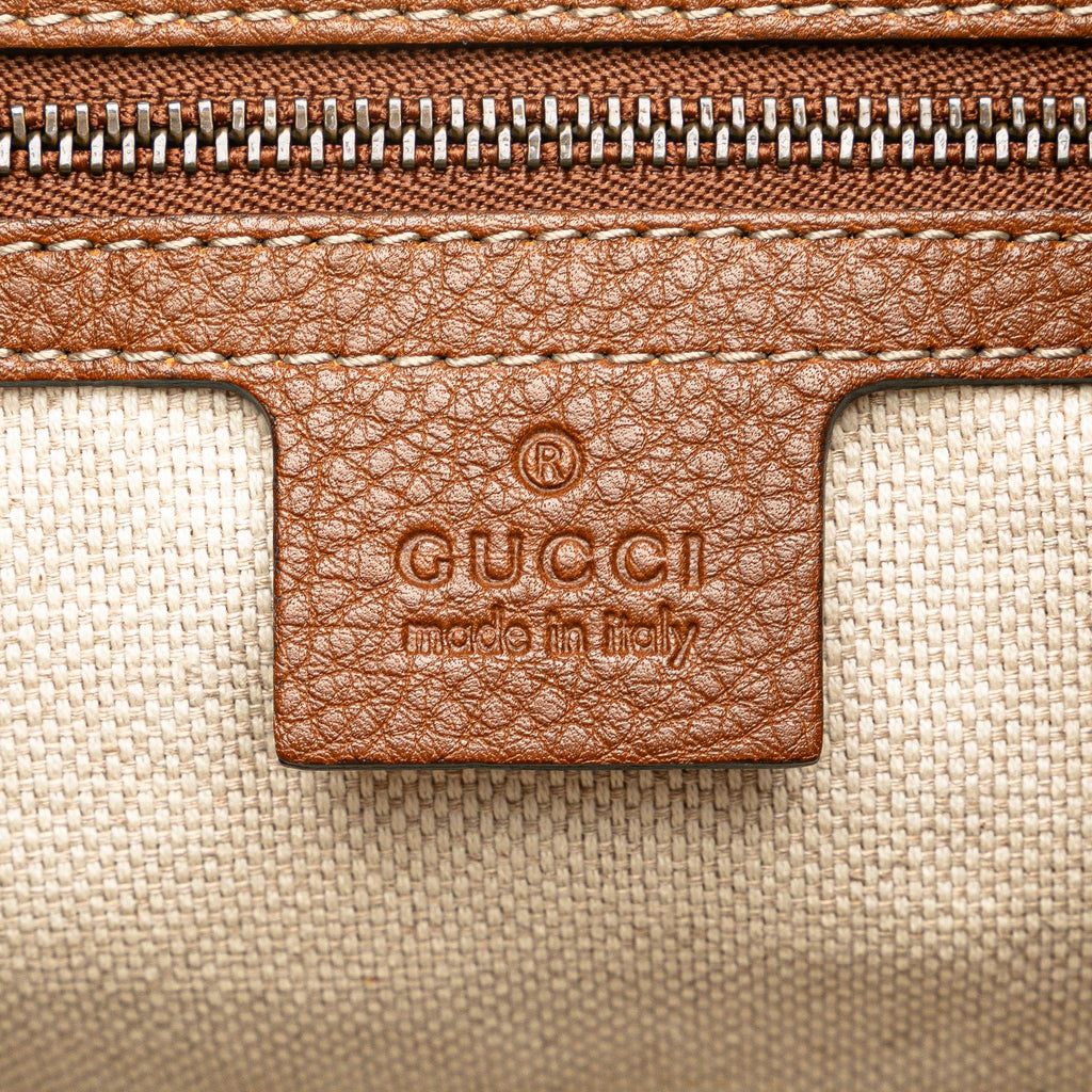 Gucci Medium Canvas Soho Chain Tote (SHG-jgKA4a)