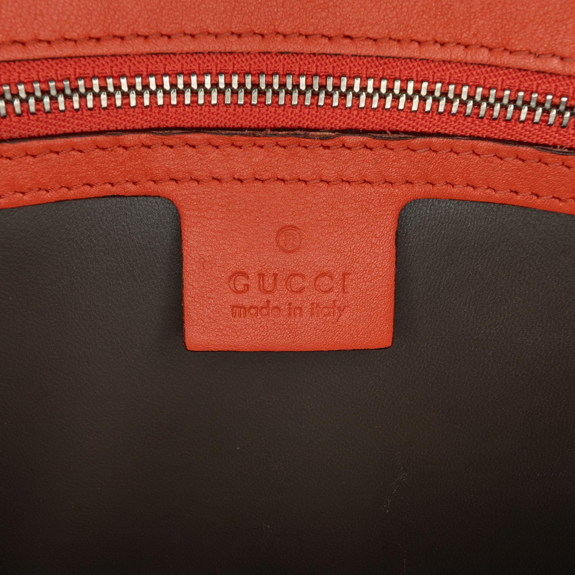 Gucci Medium Dollar Interlocking G Crossbody (SHG-Vjo5b5)