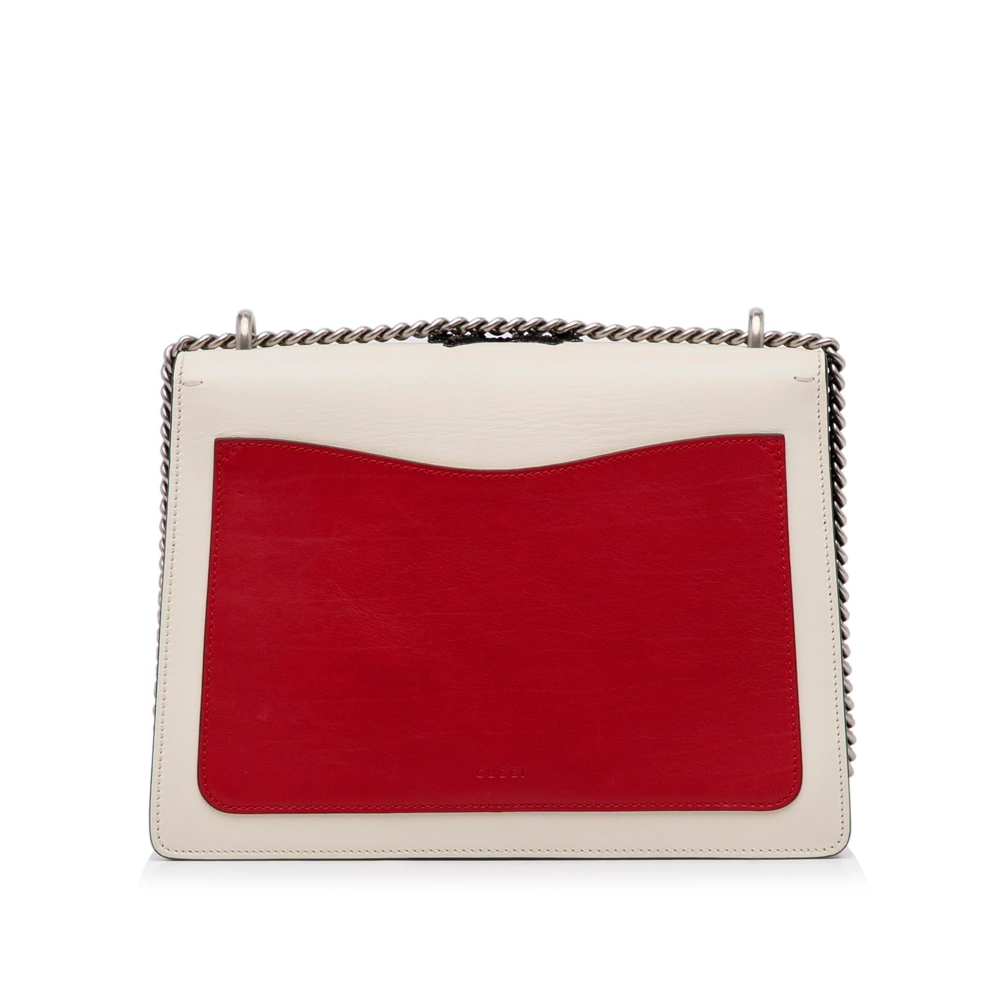 Gucci Medium Embellished Bee Dionysus Shoulder Bag (SHG-VKbgfx)