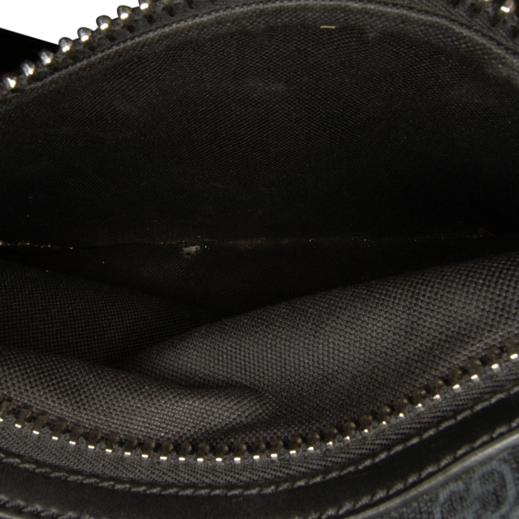 Gucci Medium GG Supreme Messenger Bag (SHG-WOpgdu)