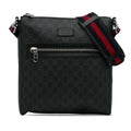 Gucci Medium GG Supreme Messenger Bag (SHG-WOpgdu)