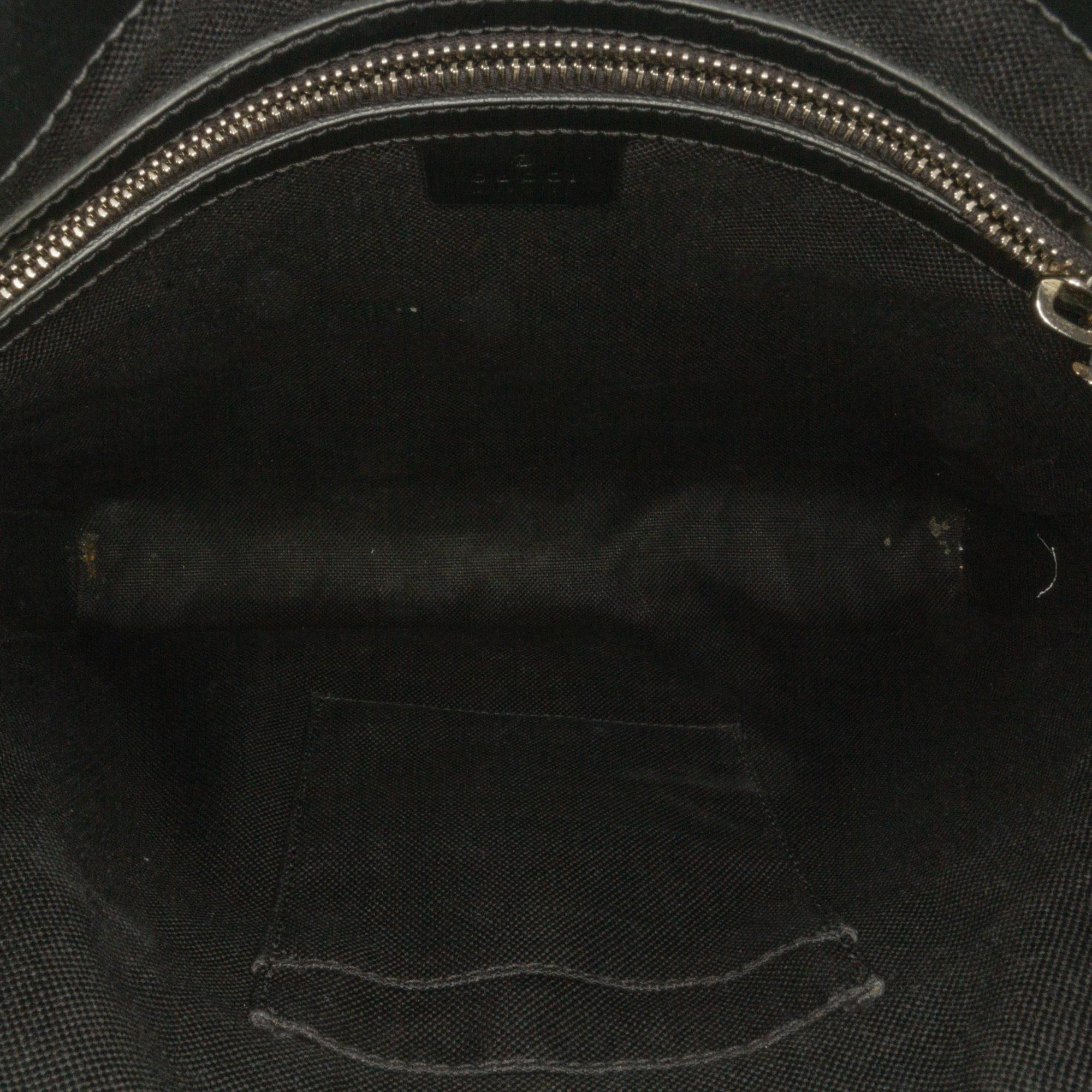 Gucci Medium GG Supreme Messenger Bag (SHG-WOpgdu)